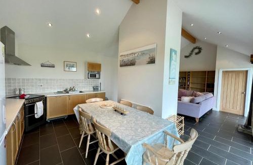 Vale of Glamorgan House | Cosy barn with views in Wick Vale of Glamorgan