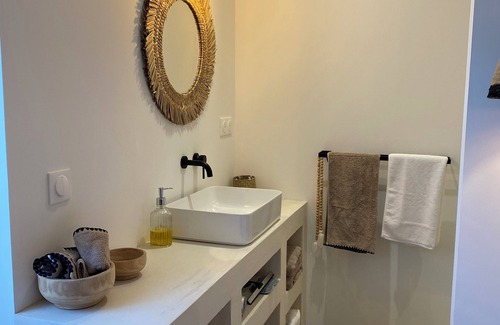 Revel Apartment | Cosy, central apartment a stone's throw from the belfry