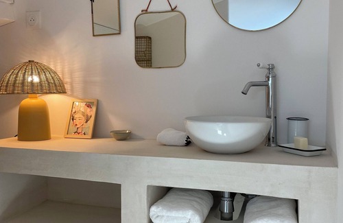 Revel Apartment | Cosy, central apartment a stone's throw from the belfry