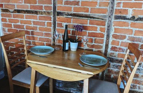 Marlborough House | Cosy character cottage in central Marlborough UK