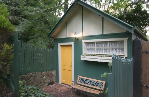 Sassafras House | Cosy Charmed Cabin in Sassafras
