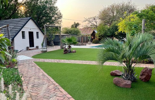 Gaborone House | Cosy City Cottage