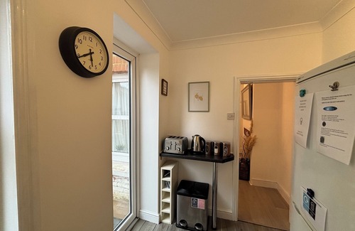 Sea Palling Cottage | Cosy Coastal Victorian Terrace-Dogs Welcome