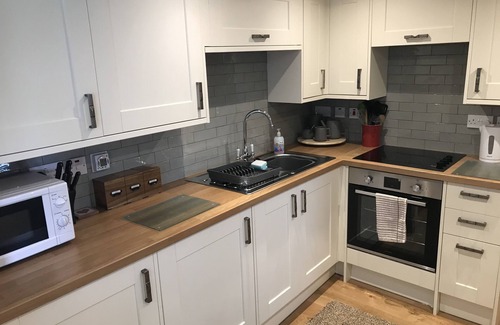 Helensburgh Cottage | Cosy, comfortable historic cottage located in the Loch Lomond National Park