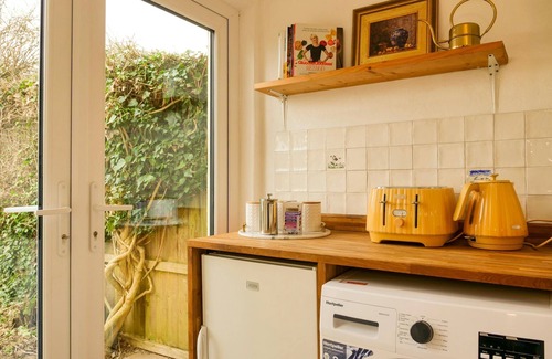 Fishguard Cottage | Cosy Cottage, Fishguard