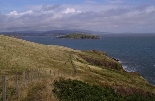 Sandyhills Cottage | Cosy cottage in spectacular location overlooking Balcary Bay