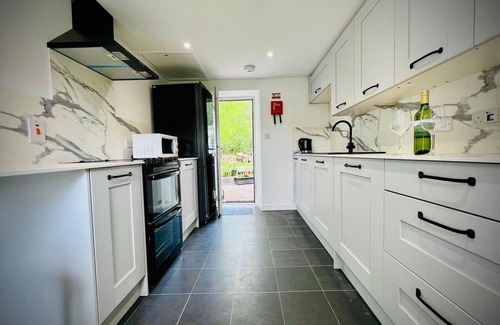 Banchory House | Cosy Country House Finzean, Aberdeenshire. Sleeps 6 & Pet Friendly with Garden