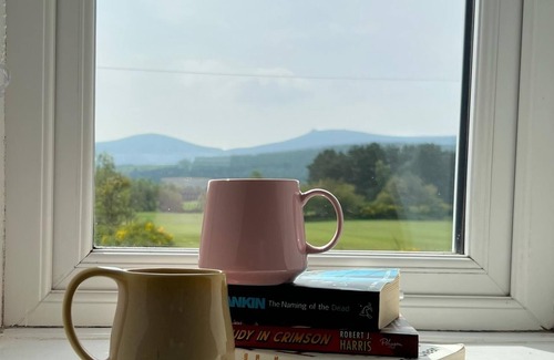 Banchory House | Cosy Country House Finzean, Aberdeenshire. Sleeps 6 & Pet Friendly with Garden