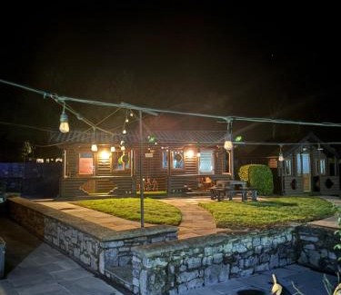 Tullaroan Apartment | Cosy Countryside Log Cabin