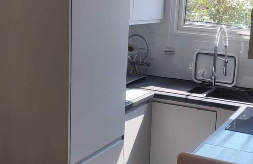 Bude Ski Chalet | Cosy Cove Chalet. Family & Pet Friendly. Near Bude.