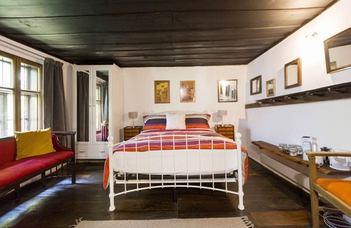 Gabrovo Bed & Breakfast | Cosy Double with wooded hillside view