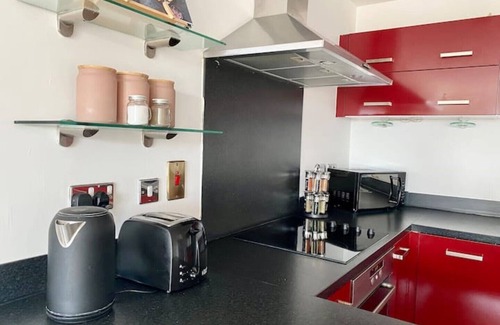 Northampton Apartment | Cosy Egyptian Inspired City Centre Apartment