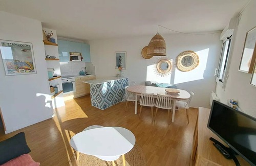 Bourgenay Apartment | "Cosy Beach" Feet in the water, 2 bedrooms with balcony-terrace Sea & Wild Coast 🌊