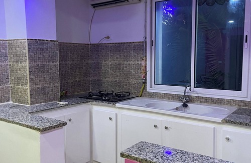 Ezzahra Apartment | Cosy furnished apartment near beach