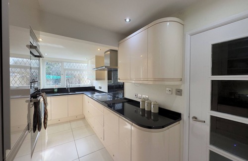 Langley Marish House | Cosy Guest House, Langley, Slough.