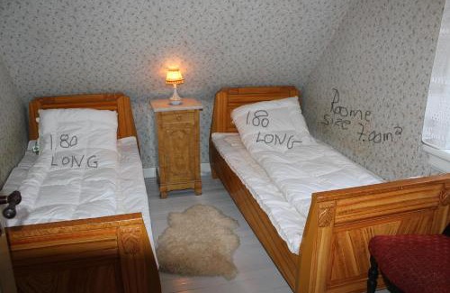 Sandavagur House | Cosy Guesthouse anno 1936