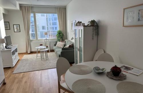 Lantinen District Apartment | Cosy Home Helena, Espoo