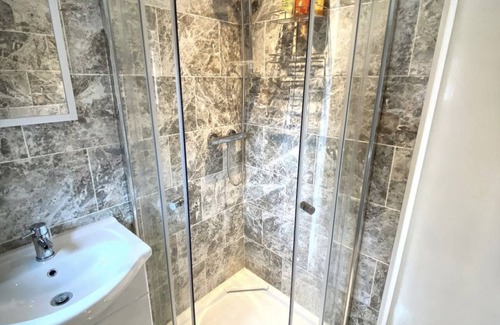 Leek House | Cosy House Near The Peak District