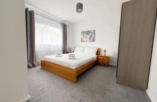 Dowlais House | Cosy House on the Edge of Brecon Beacons