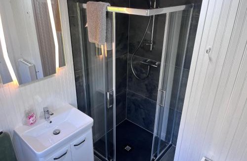 Bailieborough Ski Chalet | Cosy Lakeside Chalet With Option to add Private Hot Tub