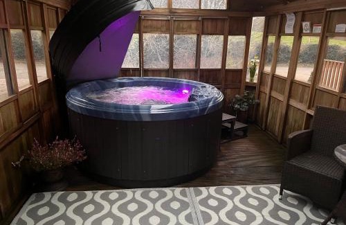 Bailieborough Ski Chalet | Cosy Lakeside Chalet With Option to add Private Hot Tub
