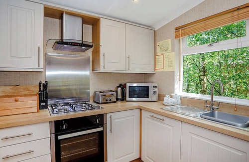 Freehay Ski Chalet | Cosy log cabin with one double.
