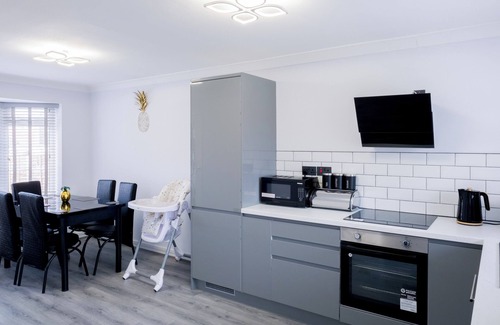 Cleedownton House | Cosy Luxurious 3-bedroom home