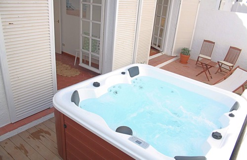 Vilafortuny House | Cosy marine & spa villa