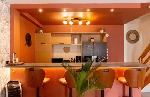 Demouville Apartment | Cosy modern loft close to towns and beaches