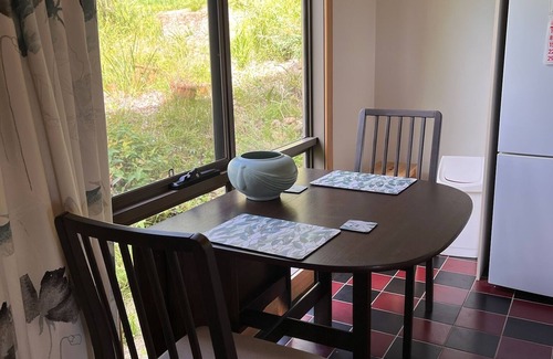 Mount Tomah House | Cosy Mountain Retreat with Stunning Views, Walks & Comfort in Mount Tomah