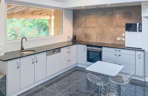 Bassy Apartment | Cosy & quiet 40 min from Geneva and Annecy