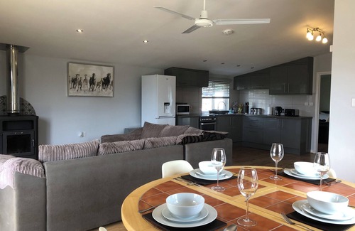 Bury St Edmunds Cabin | Cosy Retreat on Kings Forest - Nightingale Lodge