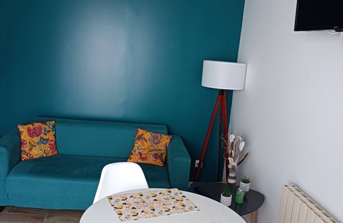 Saint-Etienne-des-Hautes-Terres House | Cosy studio house