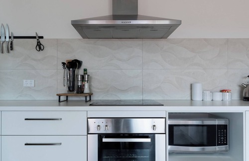 South Launceston House | Cosy & Sweet: Near the City, WiFi & Parking
