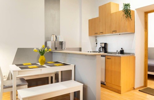Neukoelln Apartment | Cosy Two Bedroom apartment next to Hermannstraße