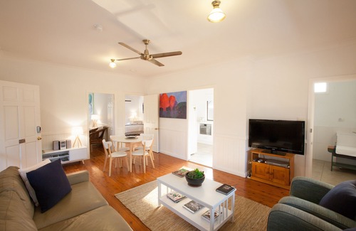 Pokolbin Cottage | Cosy two bedroom cottage in the centre of Pokolbin