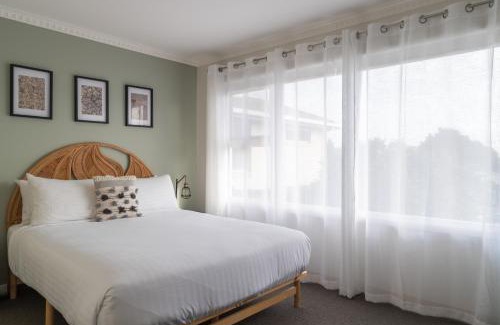 Ulverstone House | Cosy Ulverstone Getaway with Parking