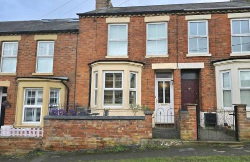 Long Buckby House | Cosy Village Retreat