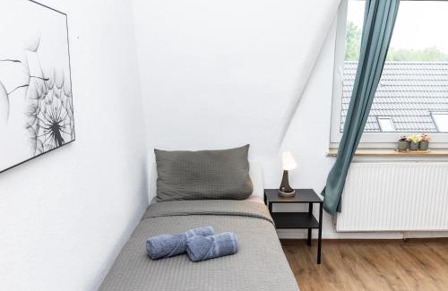 Schwerte Apartment | CosyHomes24 - Spacious with TOP traffic connection - UN02b