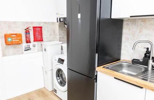 Schwerte Apartment | CosyHomes24 - Spacious with TOP traffic connection - UN02b