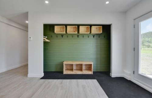 Petite-Riviere-Saint-Francois Apartment | Cottage Quebec - La Zeolite