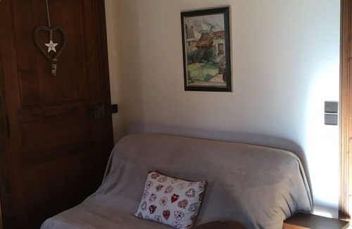 Saint-Pierre-d'Entremont House | Cottage in the heart of the Chartreuse: "Cottage by the water" ***