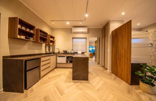 Simondium Ski Chalet | Cottage 2 - Leo Sky Farm