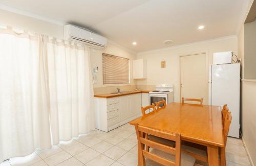 Lake Hume Village House | Cottage 20 - 3 Bedroom - Lake Hume Resort