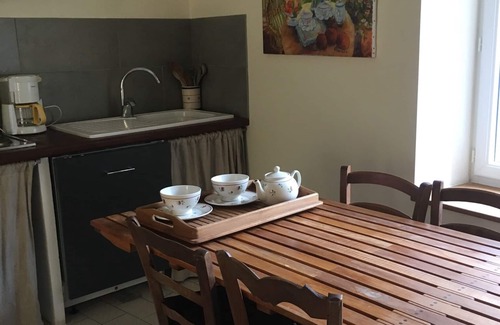 Vogue Apartment | Cottage 200 meters from the beach