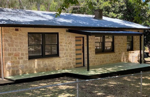 Torrens Park Cottage | Cottage - 3 Bedrooms & 2-bathroom Cottage