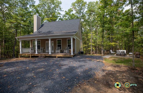 Basye Cottage | Cottage ∙ 3 bedrooms ∙ 6 guests