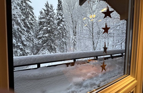 Mont Ste. Marie Ski Chalet | Cottage. 3 brd on the ski hill at Mont Ste-Marie