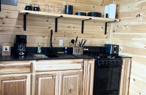 Rockwood Ski Chalet | Cottage 3: Island View