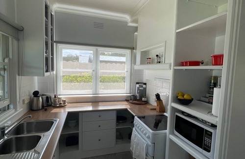 Kalimna House | Cottage 32 Lakes Entrance